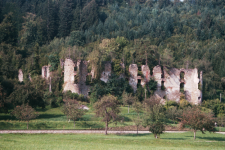Schlossruine Nieder-Perwarth